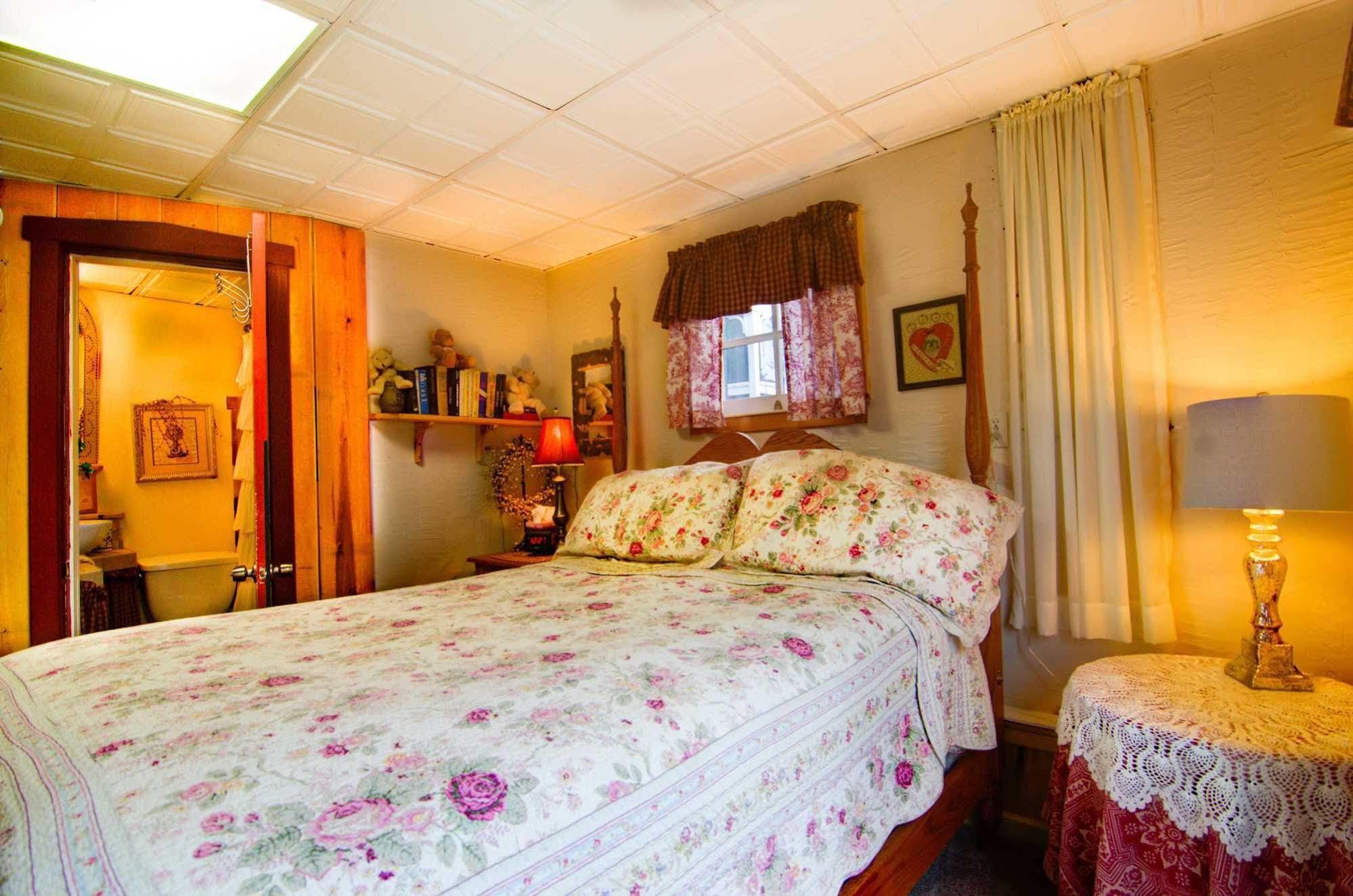 Lily Garden Bed And Breakfast Harpers Ferry Ngoại thất bức ảnh